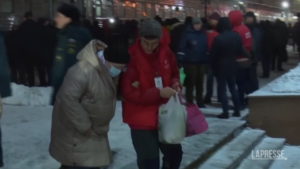 Ucraina, gli evacuati di Mariupol arrivano in Russia