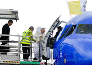 Papa Francesco è volato a Malta