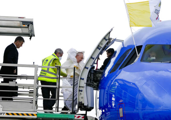 Papa Francesco è volato a Malta