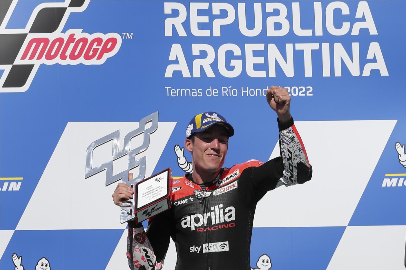 MotoGp: storico trionfo Aprilia in Argentina. Aleix Espargaro vince su Martin