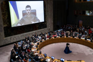 Ucraina, Zelensky: “Se Onu parla solo va smantellata. Serve processo come a Norimberga”