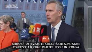 Ucraina, Stoltenberg: “Ci aspettiamo grande offensiva, prepararsi a lungo conflitto”