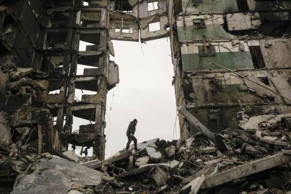 Guerra Russia-Ucraina: l'inferno di Borodyanka, centinaia di morti, peggio di Bucha