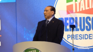 Ucraina, Berlusconi: “Deluso e addolorato da Putin”