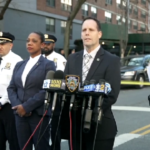 New York: spari in strada, 16enne uccisa nel Bronx