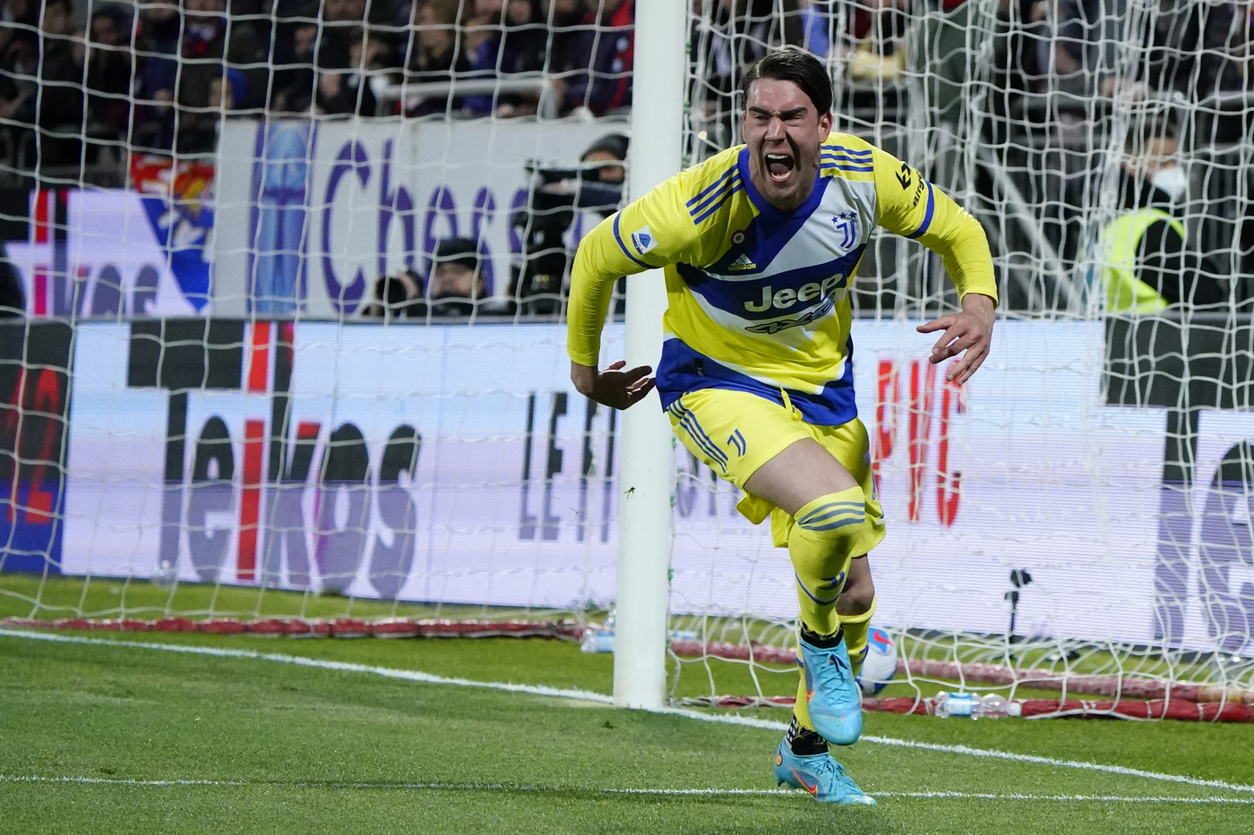 Calcio: Juve riparte, Cagliari battuto 2-1 in rimonta. Vlahovic ritrova il gol