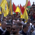 Cisgiordania, folla ai funerali di un palestinese ucciso da Israele vicino a Betlemme