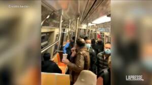 New York, gli spari nella metro di Brooklyn