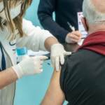 Covid: quarta dose over 80 e over 60 fragili, probabile vaccino autunnale per over 50
