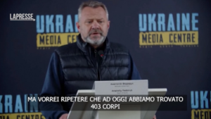 Ucraina, sindaco Bucha: “Ritrovati i corpi di oltre 400 civili”