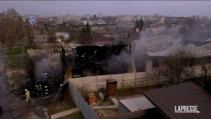 Ucraina: attacchi russi a Kharkiv, 5 morti