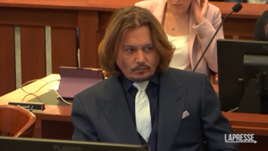 Johnny Depp e l’ex moglie in tribunale, al via il processo per diffamazione contro Heard