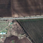 Riprese satellitari confermano: Mosca concentra truppe ad est. A Kiev i presidenti di Polonia e Paesi baltici. Battaglia a Mariupol