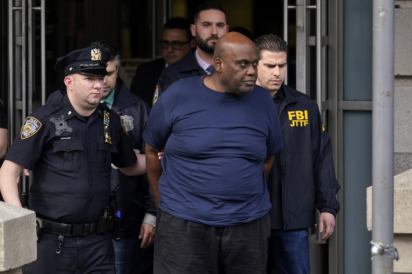 New York: arrestato Frank James, è accusato di terrorismo New York: arrestato Frank James, è accusato di terrorismo