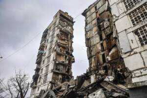 Guerra Russia-Ucraina, Mariupol: la città-martire assediata dai russi
