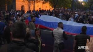Ucraina, in centinaia alla manifestazione pro-Russia a Belgrado