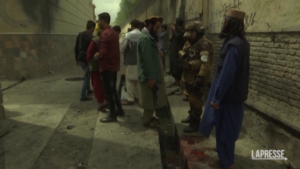 Afghanistan, esplosioni vicino a scuole di Kabul: almeno 25 morti