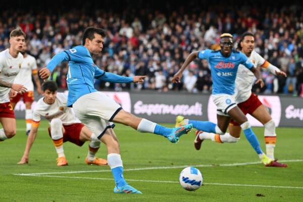 Serie A, Napoli beffato dalla Roma al 91′: la scudetto si allontana