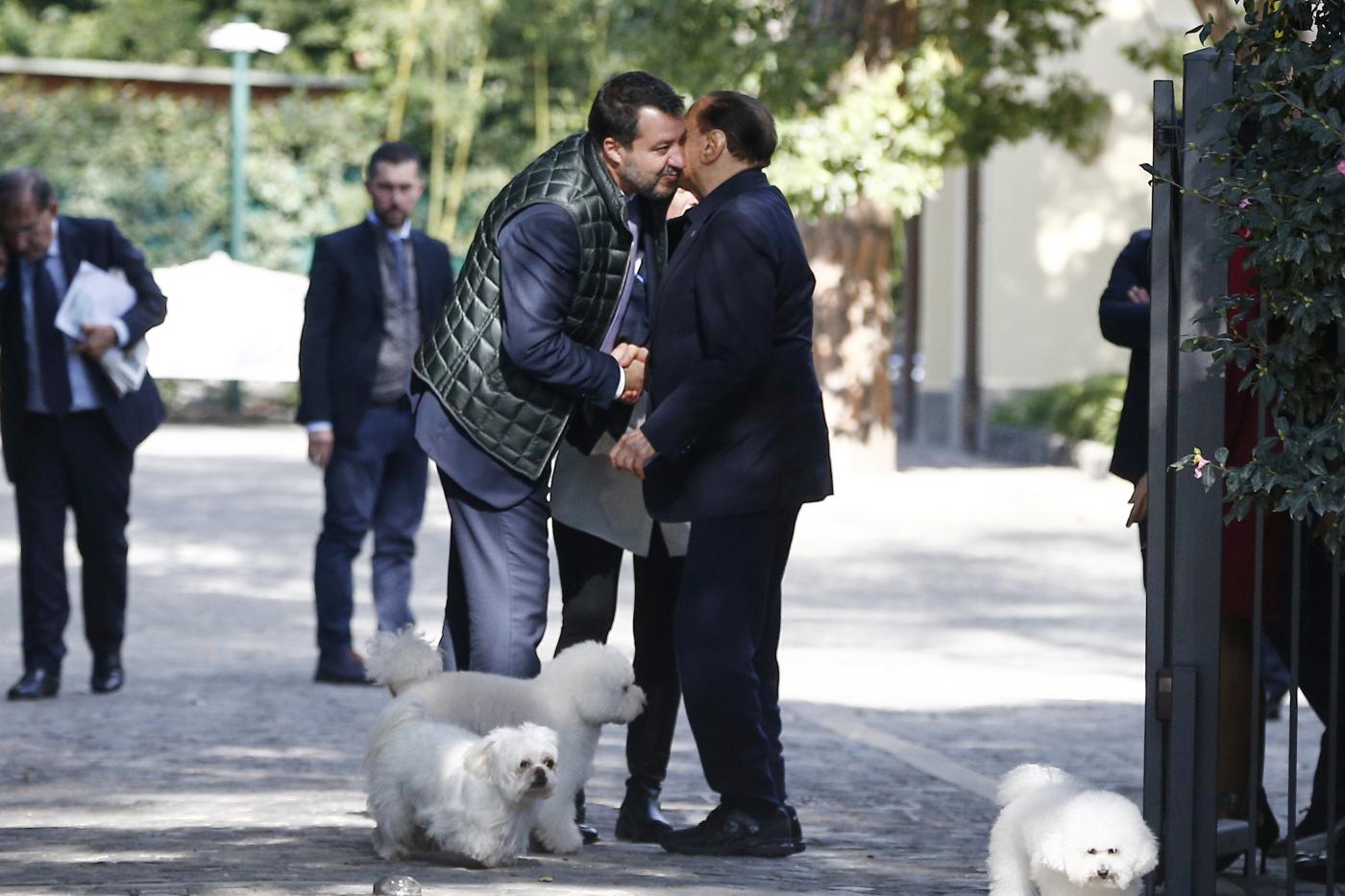 Nuovo incontro Salvini-Berlusconi. E il fastidio per il pressing di Fratelli d’Italia sul Cav per la Sicilia