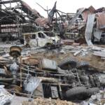 Ferrovia Dnipro distrutta da missili russi. Biden: “Putin non vincerà mai questa guerra”. Il capo del Cremlino annulla l’ordine di assaltare l’acciaieria Azovstal di Mariupol: “Ma da quelle catacombe non esca una mosca”