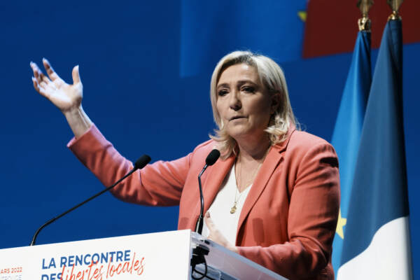 Elezioni Presidenziali Francia: Marine Le Pen in conferenza da Montrouge