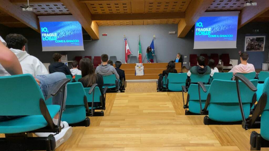 Galleria foto 'Aquila Basket Earth Day, al “Martino Martini” l’incontro con la testimonial Tamara Lunger e i partner del progetto' - foto 6