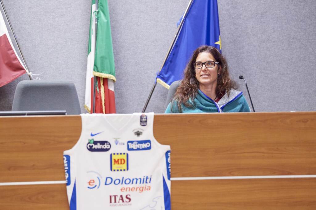 Galleria foto 'Aquila Basket Earth Day, al “Martino Martini” l’incontro con la testimonial Tamara Lunger e i partner del progetto' - foto 11