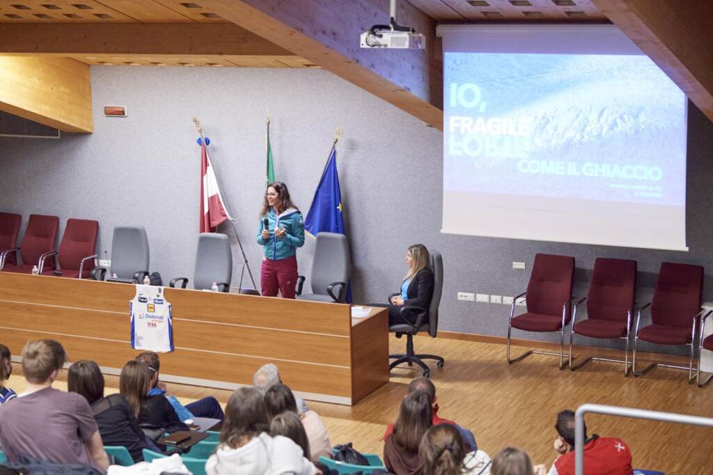 Galleria foto 'Aquila Basket Earth Day, al “Martino Martini” l’incontro con la testimonial Tamara Lunger e i partner del progetto' - foto 10