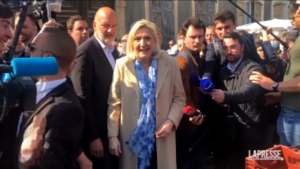 Francia, ultimo giorno di campagna elettorale nel Nord per Marine Le Pen