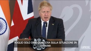 Ucraina, Johnson: “Prossima settimana riapriamo ambasciata Gb a Kiev”