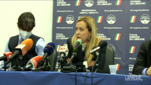 Meloni: “Salvini non lo sento da mesi. Da centrodestra segnali altalenanti”
