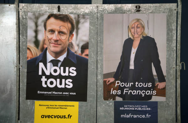 Francia, Ultimi preparativi per il ballottaggio Macron-Le Pen