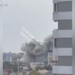 Odessa, l’impatto del missile russo che ha ucciso una donna e la figlia di tre mesi