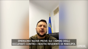 Ucraina, Zelensky: “Nuove prove dei crimini russi a Mariupol”