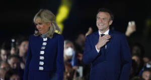 Francia, Macron rieletto: “Saranno cinque anni diversi, darò risposte a rabbia”