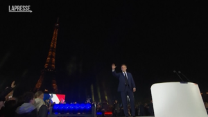 Francia, Macron: “Grazie amici, dopo cinque anni mi date ancora fiducia”