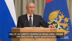 Putin contro l’Occidente: “Cercano di distruggere Russia dall’interno”