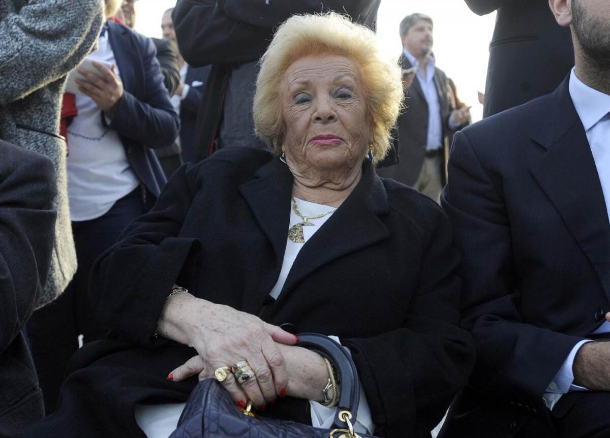 E' morta Assunta Almirante. Moglie del fondatore dell'MSI Almirante aveva 100 anni E' morta Assunta Almirante. Moglie del fondatore dell'MSI Almirante aveva 100 anni
