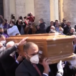 Funerali Assunta Almirante, l’ultimo omaggio di politici e gente comune