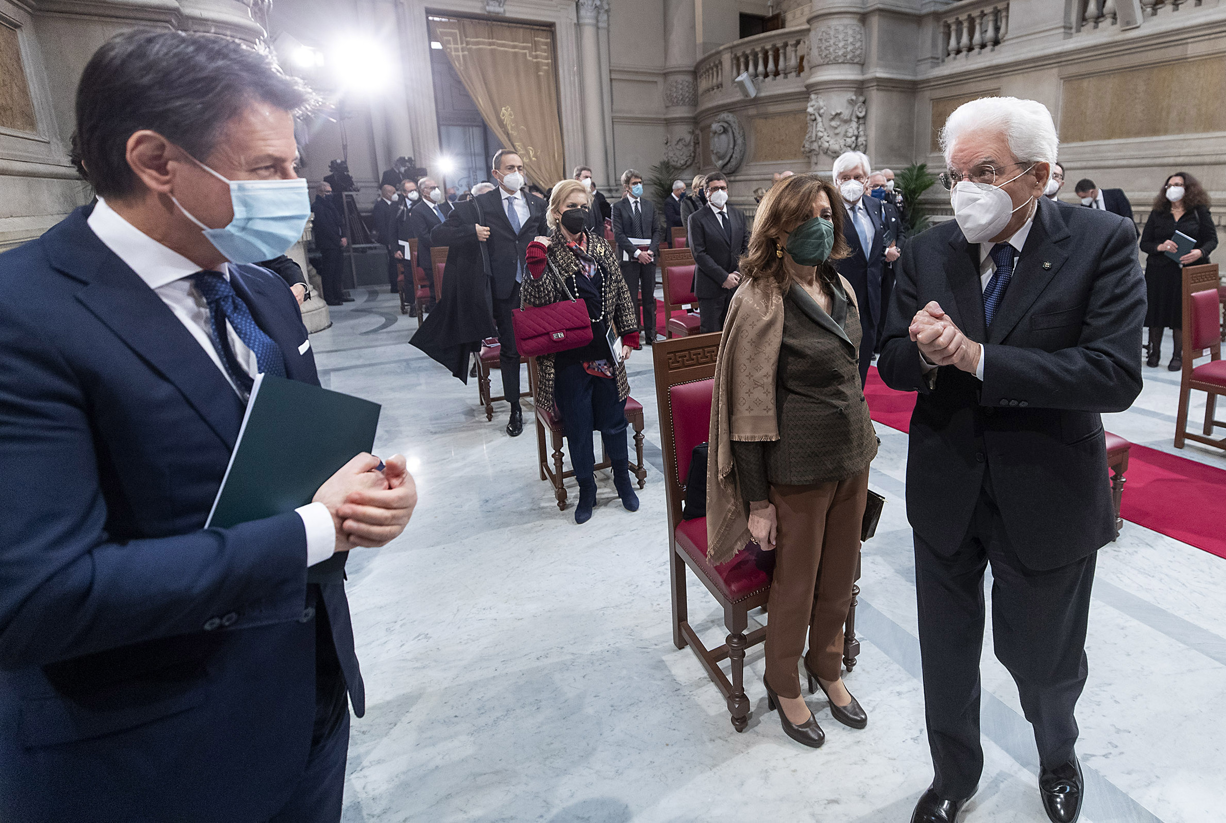 Ucraina, Mattarella: “Sosteniamo resistenza Kiev”. I paletti di Conte: “No invio carri armati Ucraina, Mattarella: “Sosteniamo resistenza Kiev”. I paletti di Conte: “No invio carri armati