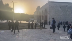 Ancora scontri sulla Spianata delle Moschee: decine di feriti e tre arresti