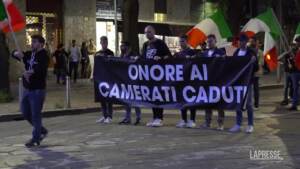 Milano, centinaia alla commemorazione Ramelli: saluti romani alla chiama del presente