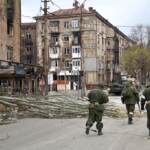 Ucraina, in raid nella capitale uccisa giornalista. Kiev: “Nell’est perdite Russia colossali”