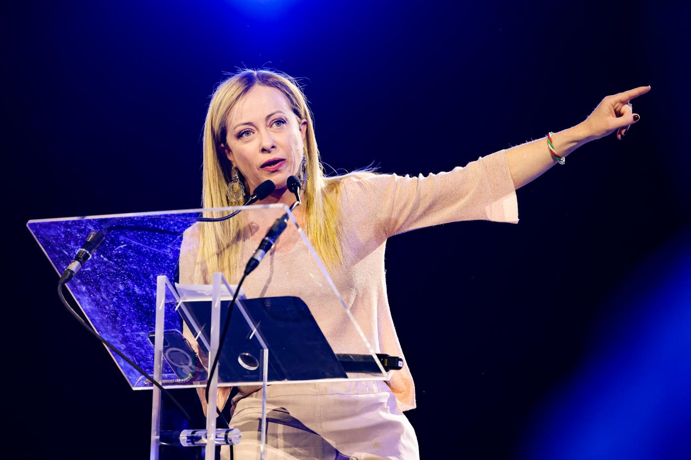 FdI, Meloni striglia il c.destra: “Pronti a governare ma non a ogni costo”