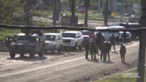 Ucraina, l’evacuazione di 80 civili dall’acciaieria di Mariupol
