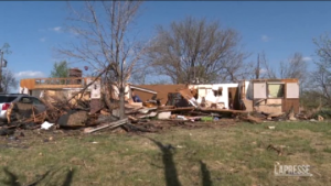 Usa: la devastazione in Kansas dopo il passaggio del tornado