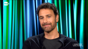 Raul Bova a ‘Ti sento’: “La solitudine non mi spaventa, mi culla”