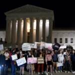 Usa, Corte Suprema vuole abolire legge su diritto all’aborto: proteste a Washington