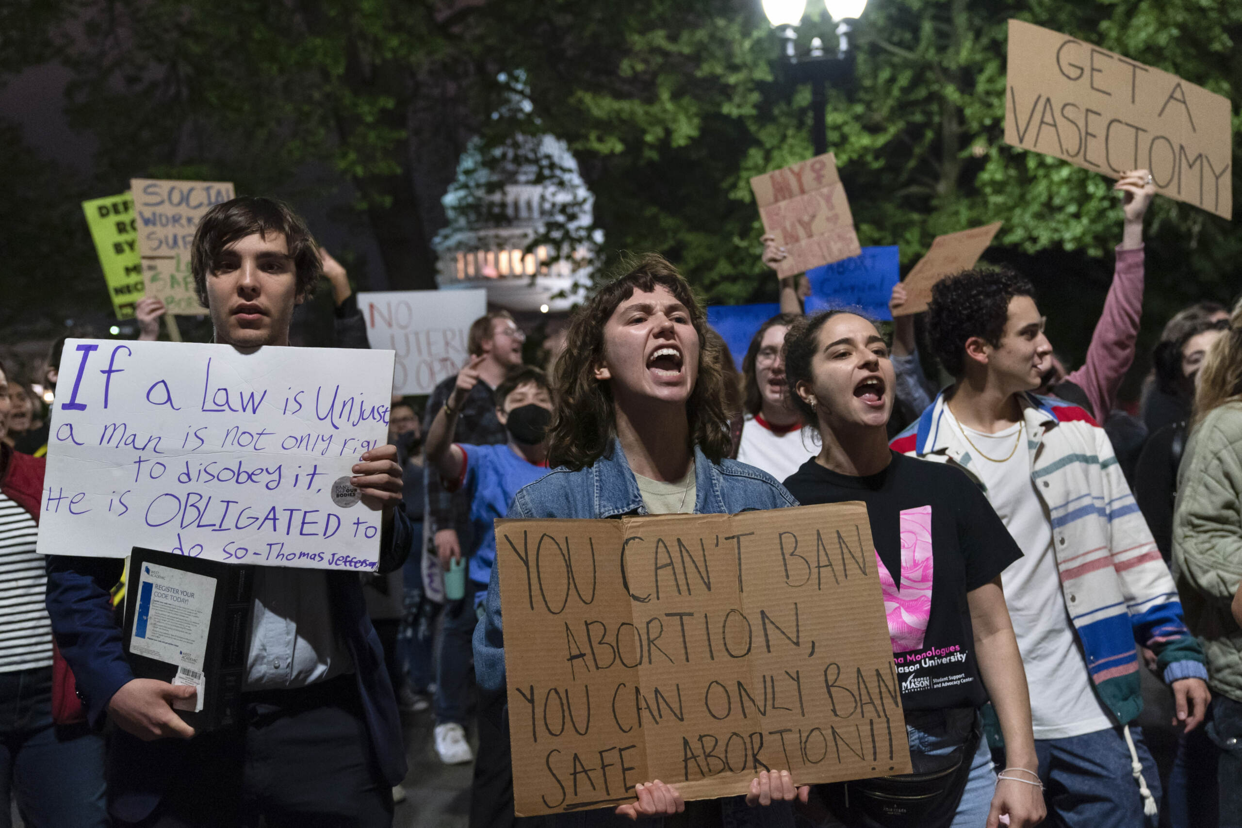 Usa: Corte suprema pronta ad abolire il diritto di aborto, appello di Biden agli elettori Usa: Corte suprema pronta ad abolire il diritto di aborto, appello di Biden agli elettori