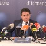 Ucraina, Conte: “L’obiettivo non può essere sconfiggere la Russia”